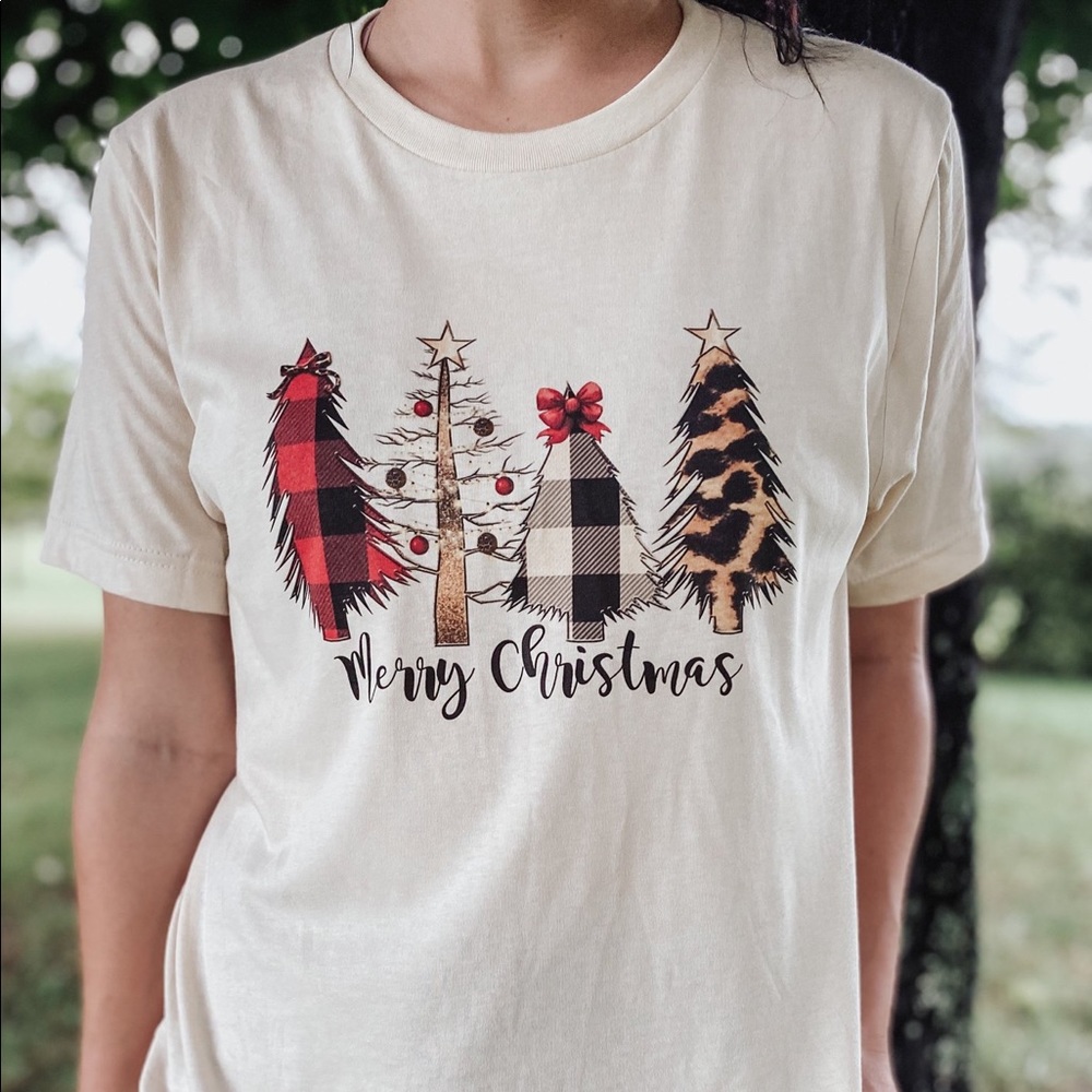 Cream Christmas tree tee